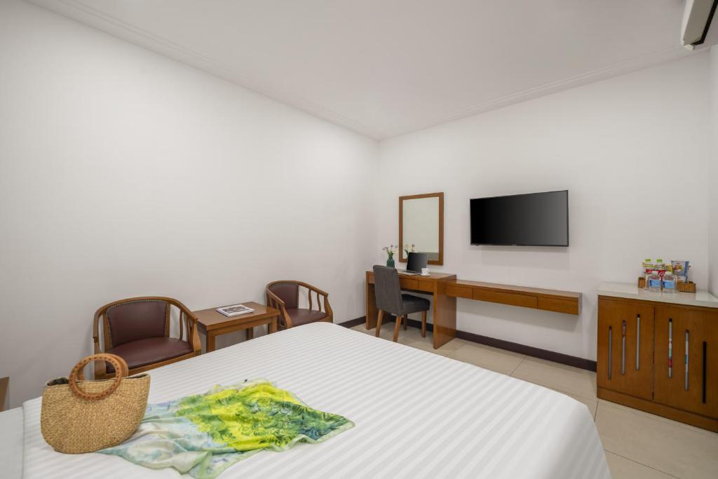 Star Hotel and Fitness- Free Sauna - Tap to explore photos