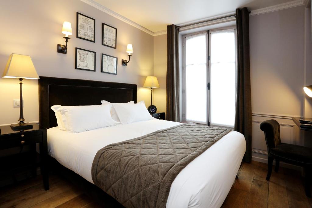 Двухместный (Улучшенный двухместный номер с 1 кроватью), Hotel Saint-Louis Pigalle