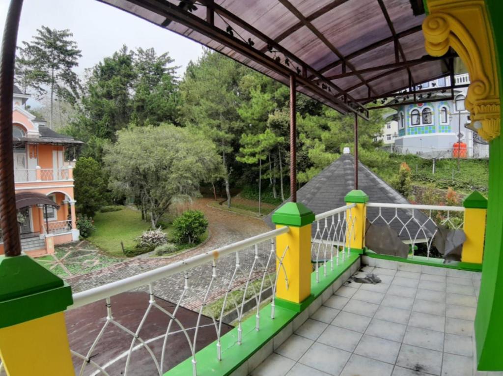 Villa kota bunga puncak bogor 2 kamar ada ac & water heater photo 4