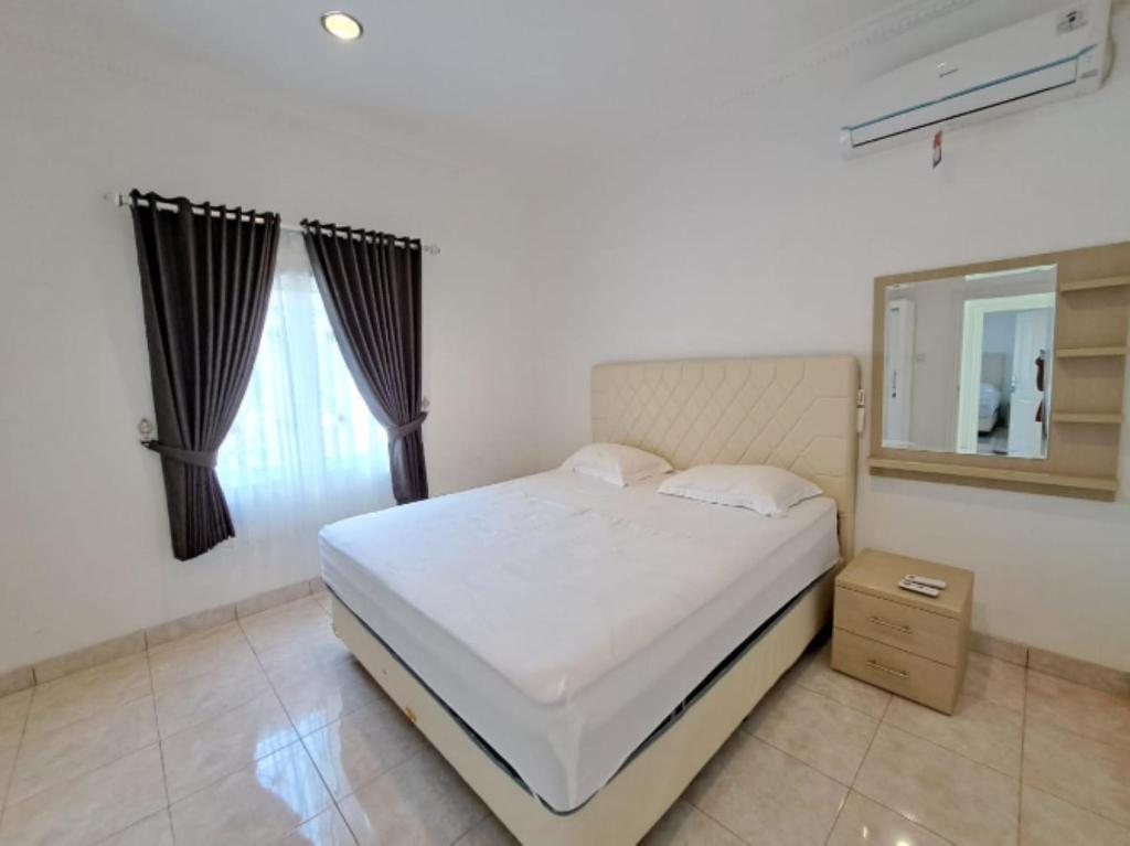 Villa puncak bogor di kota bunga ada kolam pribadi photo 3
