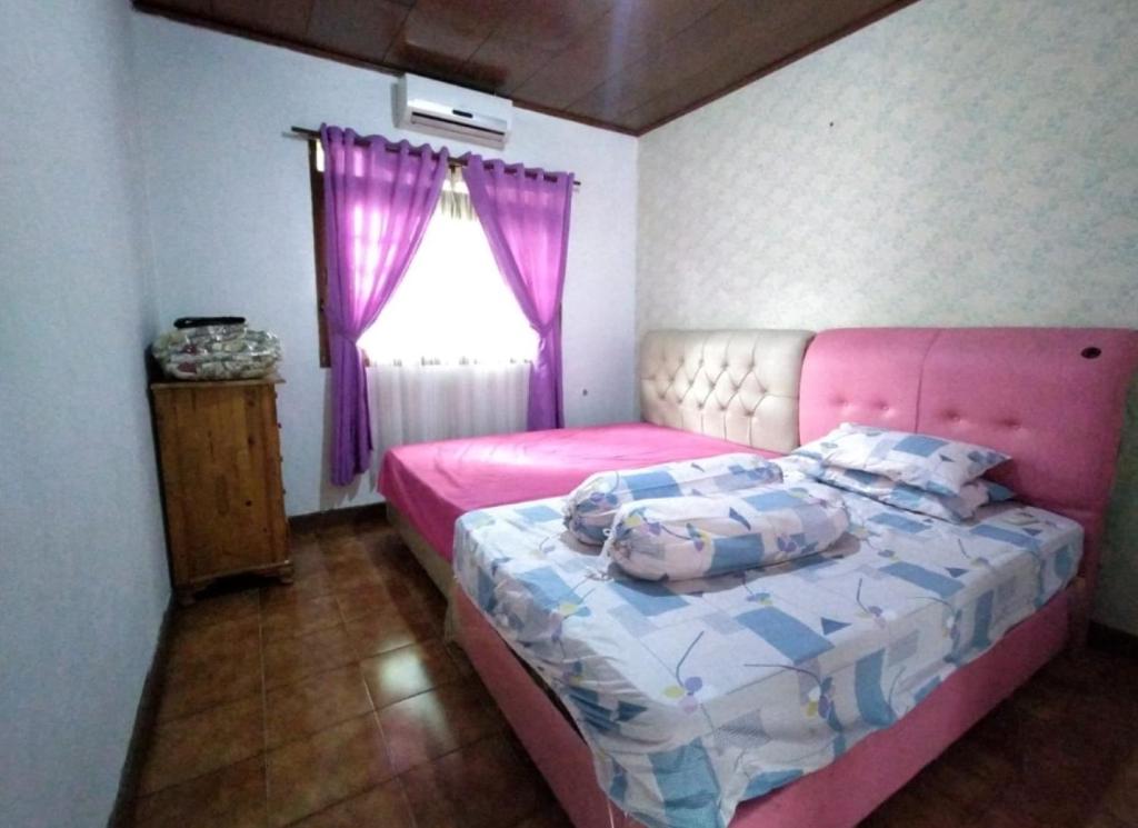 Villa 3 kamar puncak bogor at kota bunga konsep osaka japan photo 4