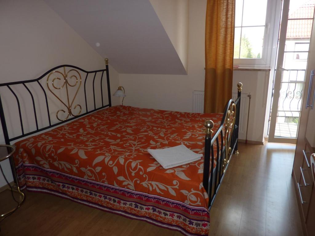 Номер (Односпальная кровать в общем номере для мужчин и женщин), Dandelion B&B