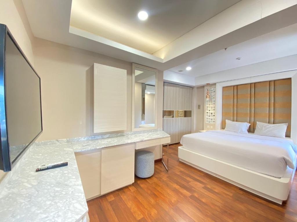 Luxurious 2BR Apartment at Parahyangan Residence By Travelio, Bandung