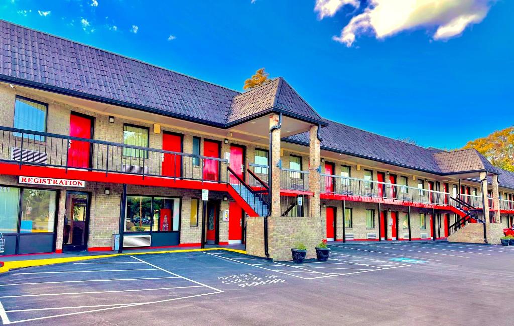 Travelers Inn Elizabeth City image