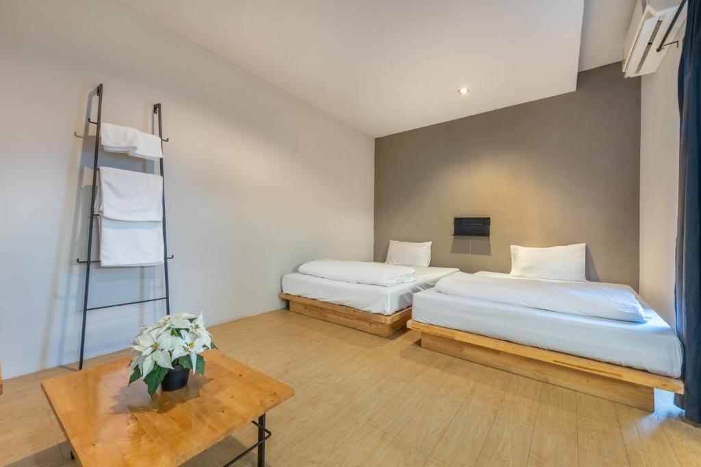 Shin Muffin ABAC Bangna Room Type - Standard Triple Room