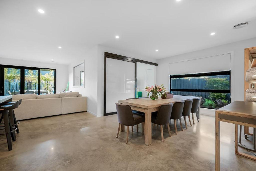 Barwon River retreat photo 3