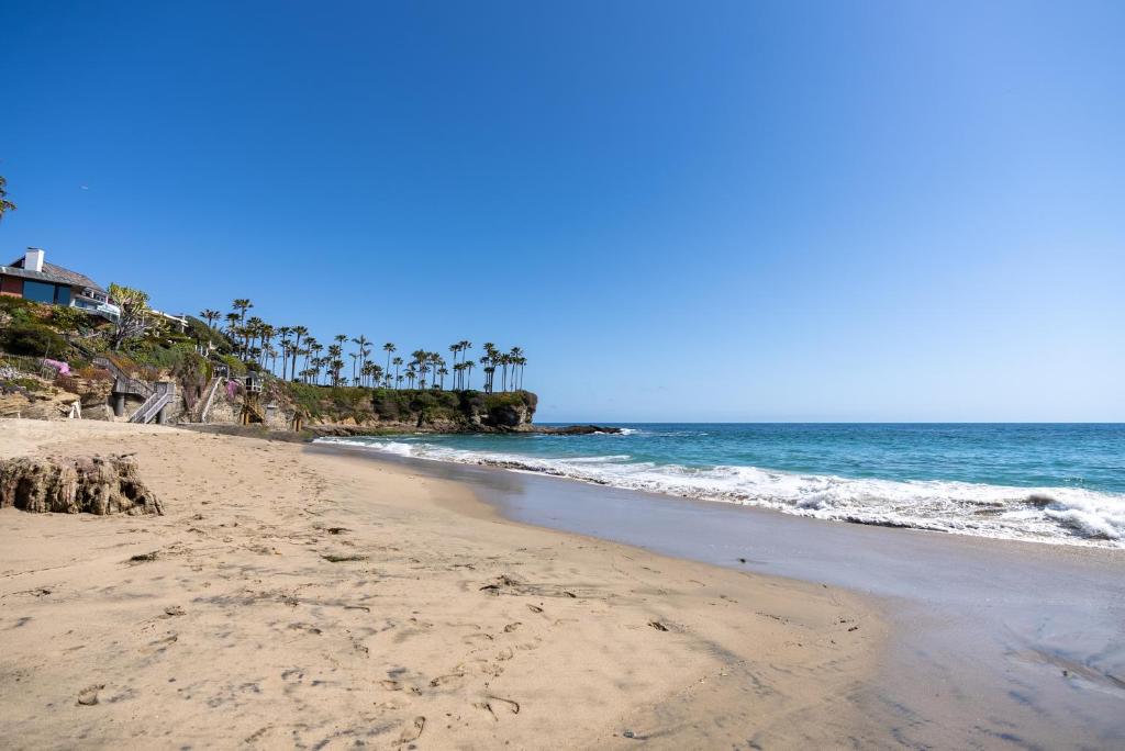 Art Hotel Laguna Beach image