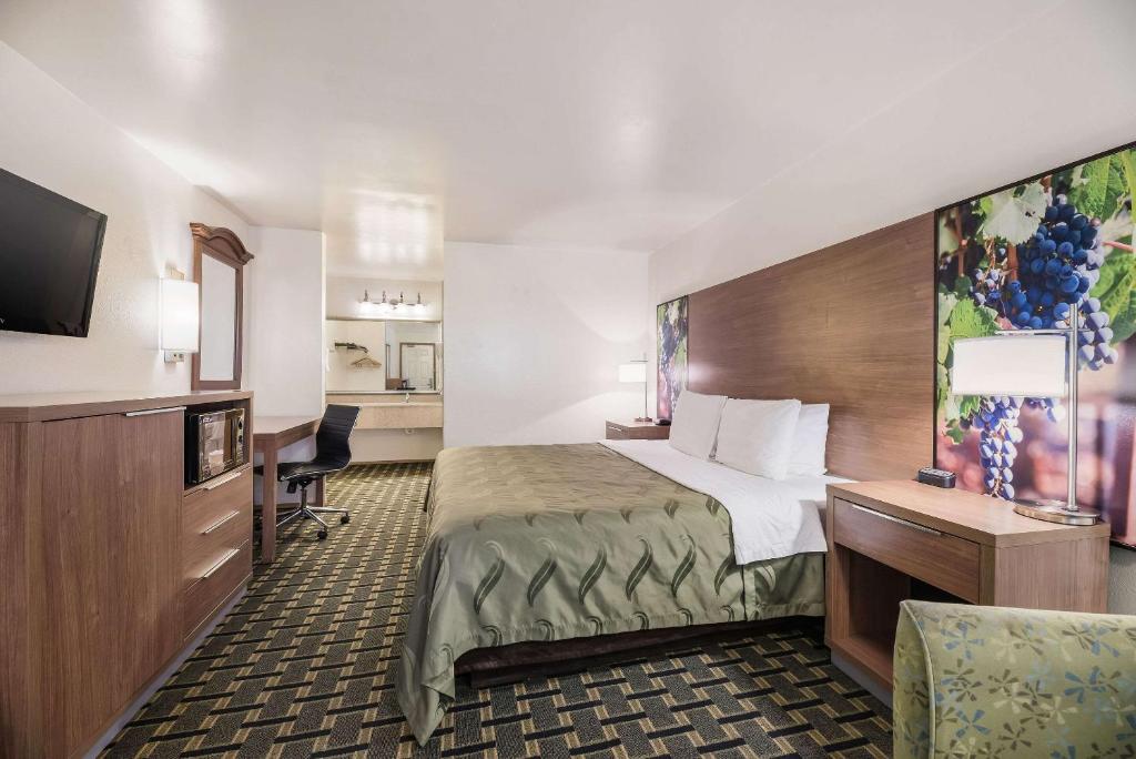Quality Inn Near Fort Hunter Liggett image