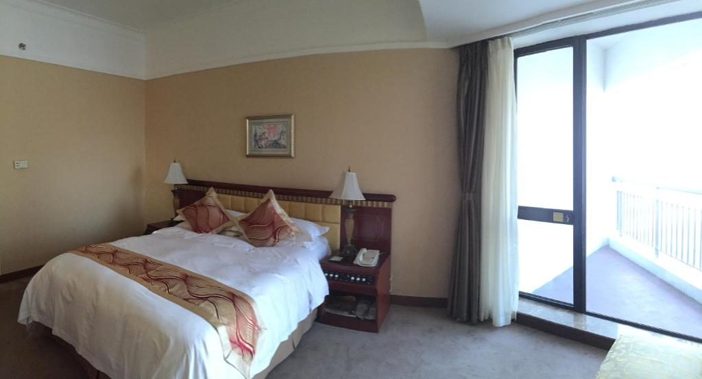 Двухместный (South Wing Twin Room with Sea View), Huiquan Dynasty Hotel