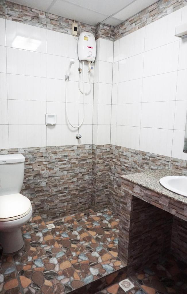 Двухместный (Двухместный номер эконом-класса с 1 кроватью), Sureena Hotel