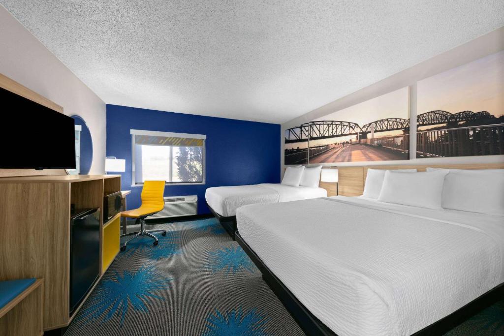Days Inn by Wyndham Fort Smith image