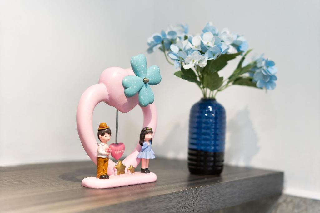 Super Cheap - Balcony & Netflix Studio - Bui Vien