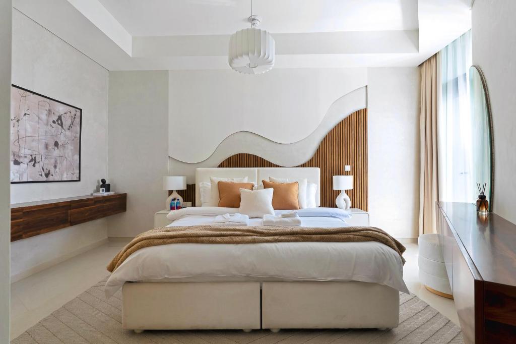New Cozy 1BR in the Heart of the City - Tap to explore photos