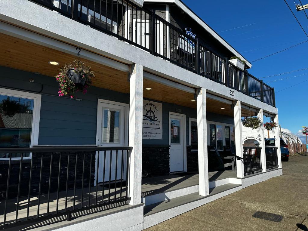 Dock Street Inn image