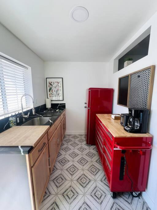 Great Private Studio in Noho image