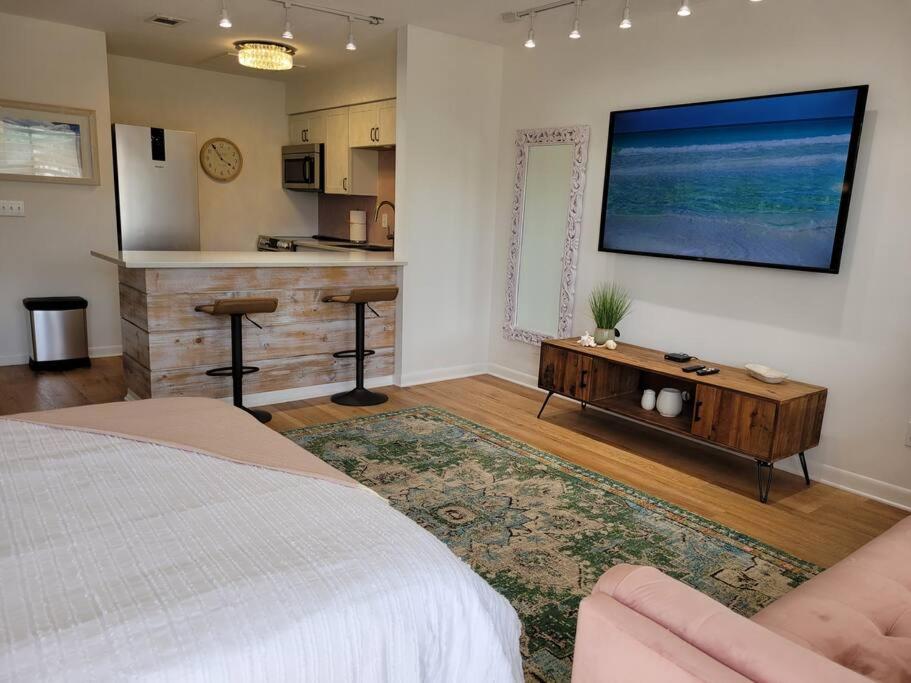 Destin Bliss image