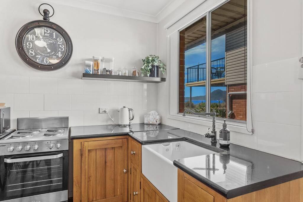 Berrigal 4 Beachfront photo 3