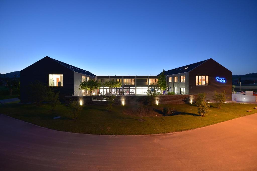Q.C.M. Campus photo 1