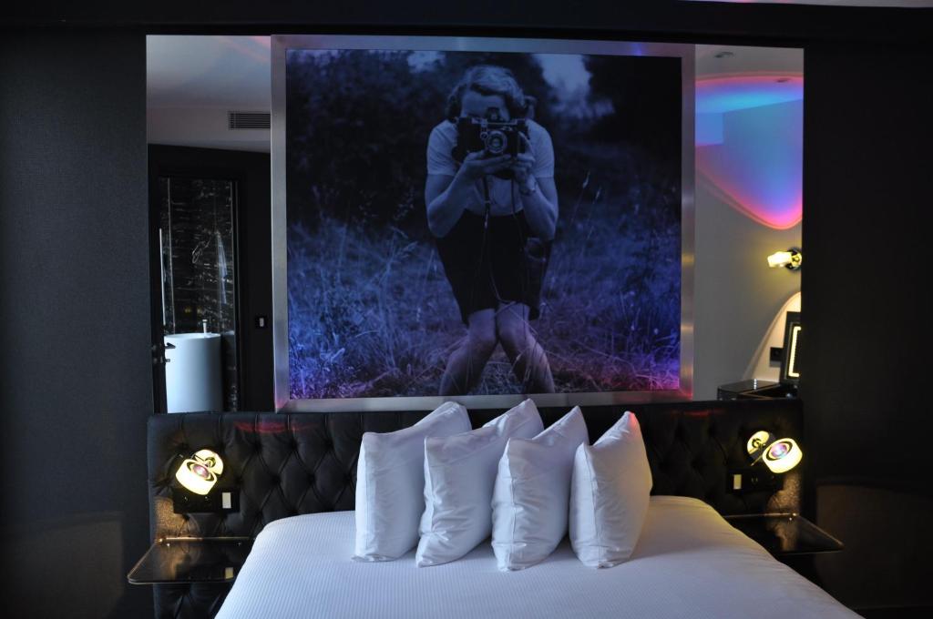 Двухместный (Улучшенный двухместный номер с 1 кроватью), Déclic Hotel