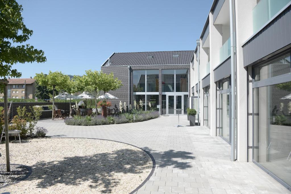 Q.C.M. Campus photo 3