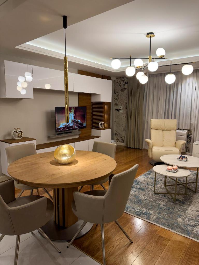 Apartman Madness photo 2