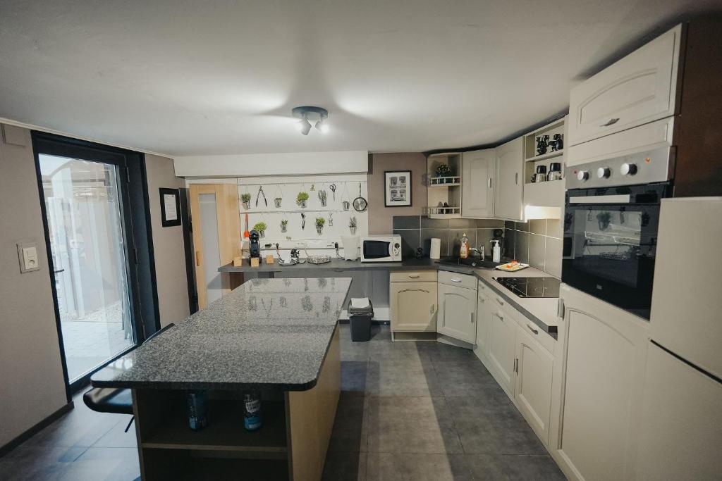 VIP LOUNGE Appartement avec Jacuzzi et jardin photo 2