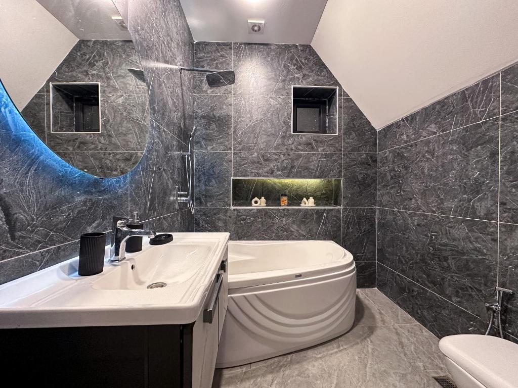 INhouse İsmayıllı photo 4