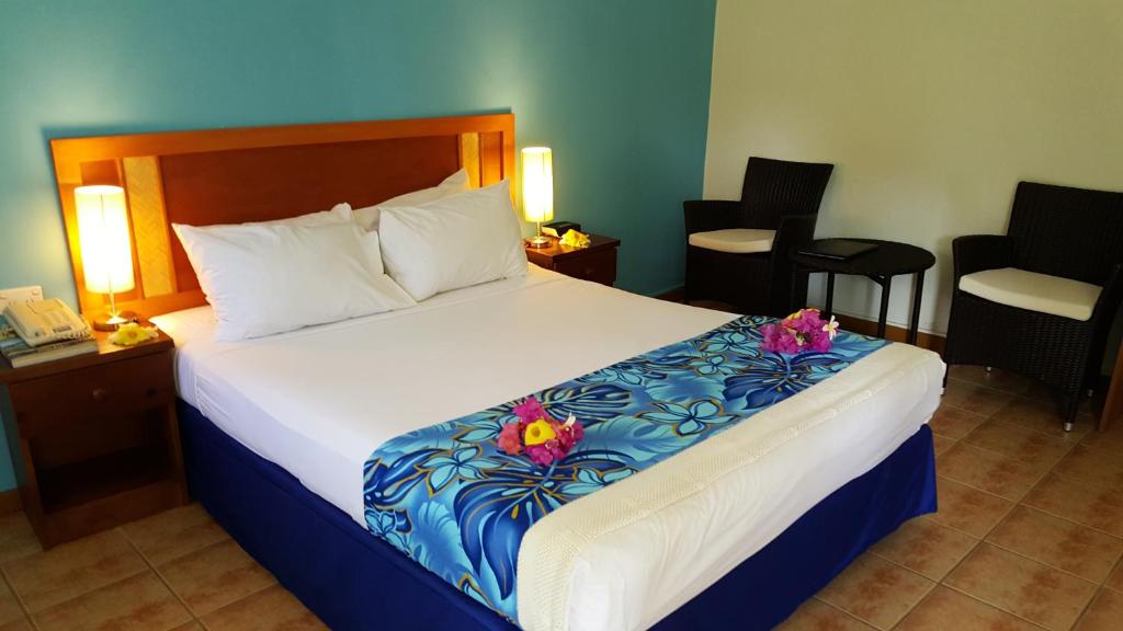 Hexagon International Hotel Room Type - Deluxe Room