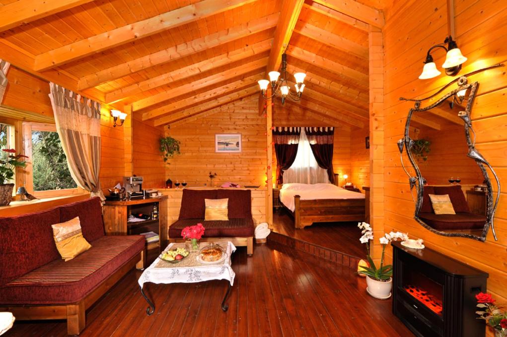 Spa Chalets In Olive Grove photo 2