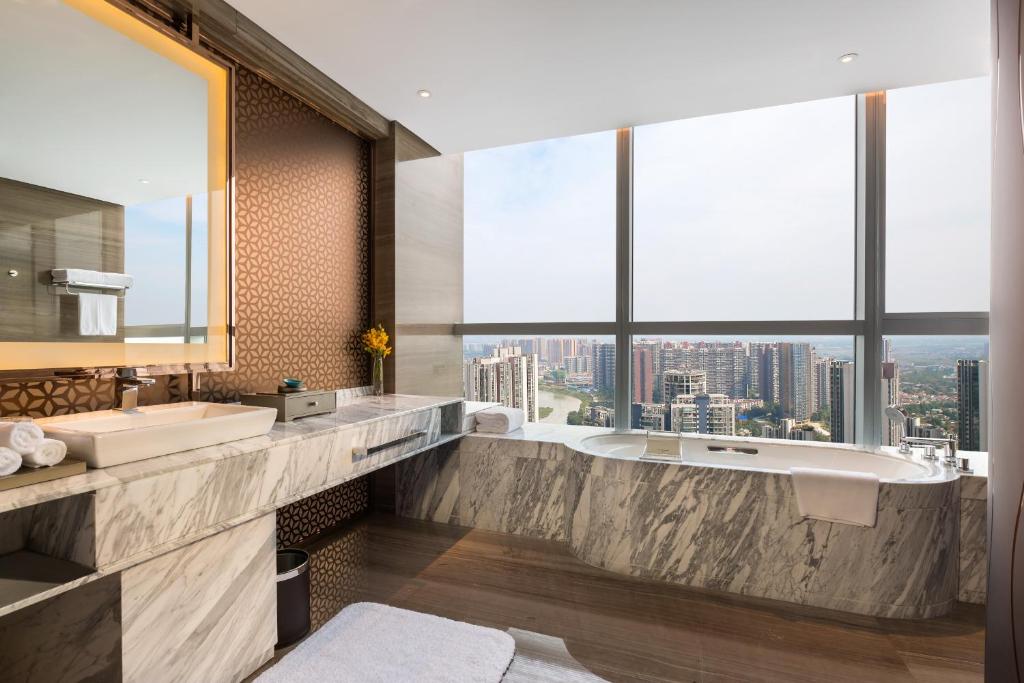 Сьюит (Люкс), Hilton Chengdu