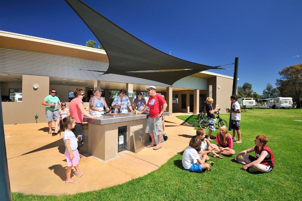 NRMA Eastern Beach Holiday Park photo 2