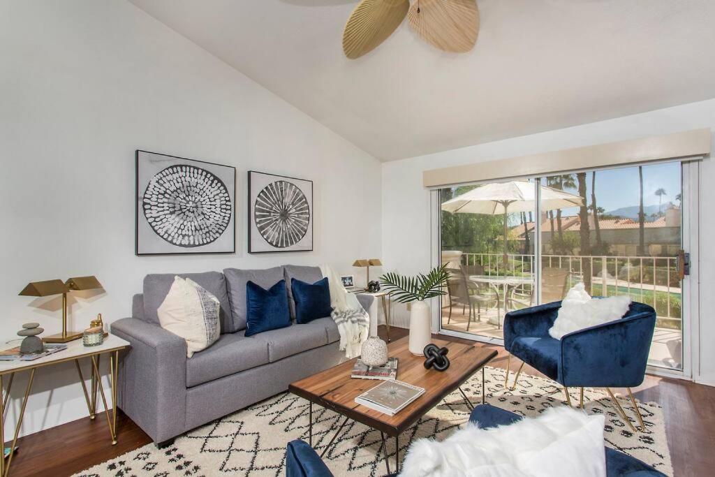 BEAUTIFUL Palm Desert OASIS 2bd 2ba GETAWAY image