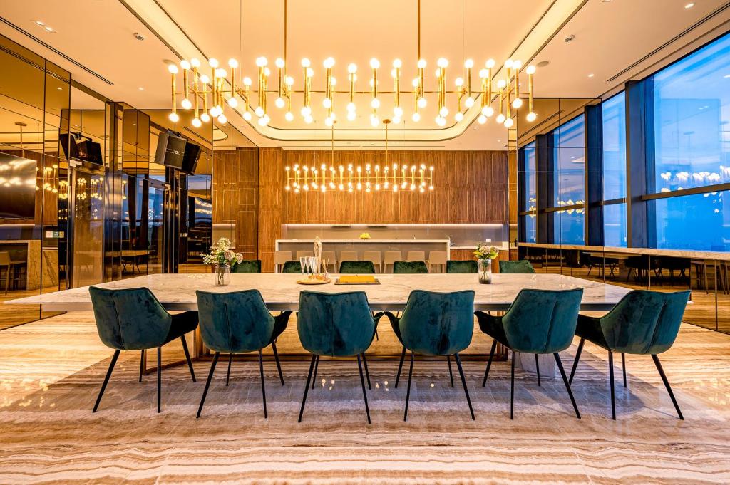 The Marq Residence by Convinia