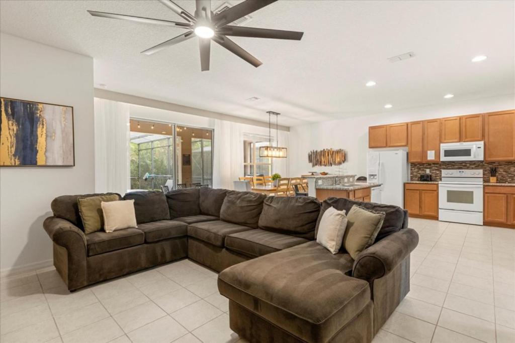 5 Bedrooms - 3,5 Bathrooms - Bella Vida 361 Lf image