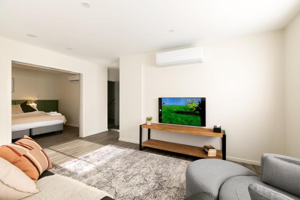 Rocky Valley Luxury Apartments photo 4