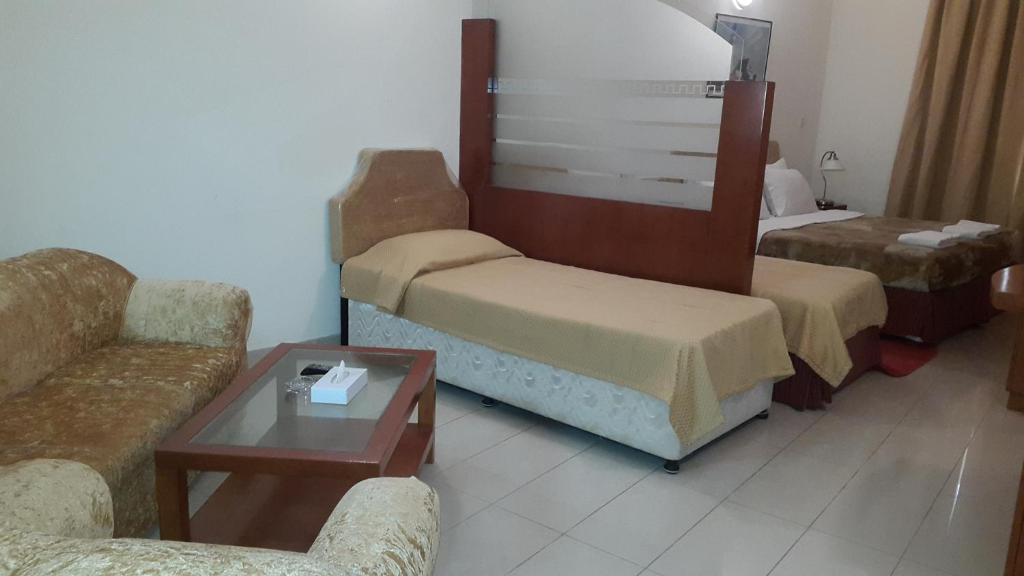 Студио (Улучшенный номер-студио), Апарт-отель AL Raien Hotel Apartment