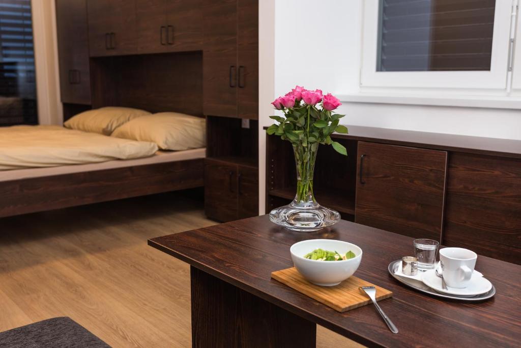 Barok Hotel and Apartments Room Type - King Studio