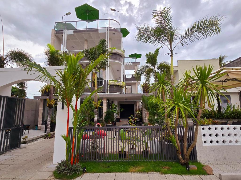 The Rooftop Villa, Homestay & Coffee