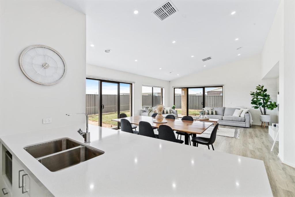 Yarrawonga Getaway photo 2
