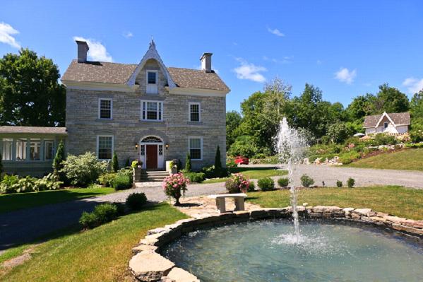 Clyde Hall Bed and Breakfast photo 1