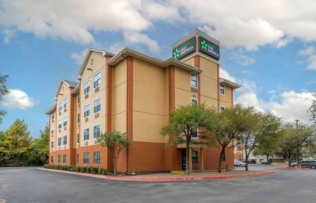 Extended Stay America Suites Austin Northwest Lakeline Mall image