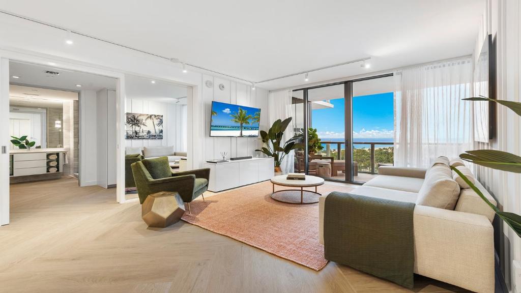 Ocean View Private Residence at W South Beach - 804 image