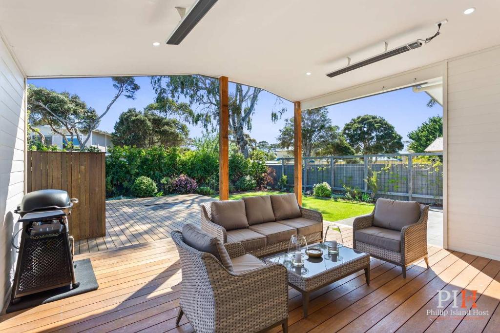 Renovated Lux Property in Quiet Estate photo 4