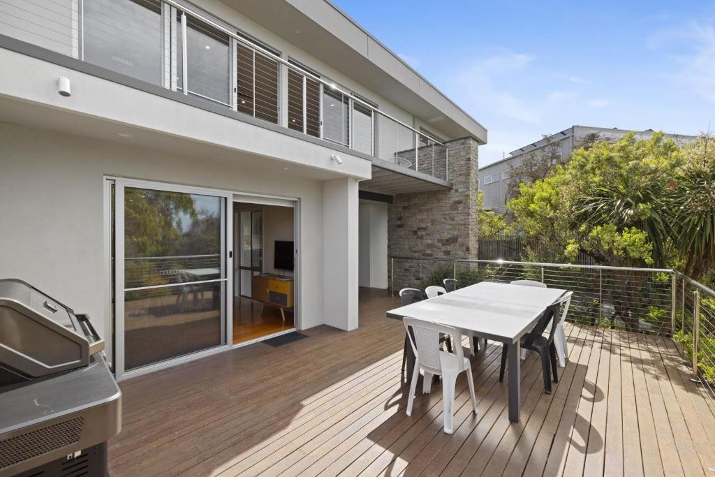 Banksia Beach Retreat photo 4