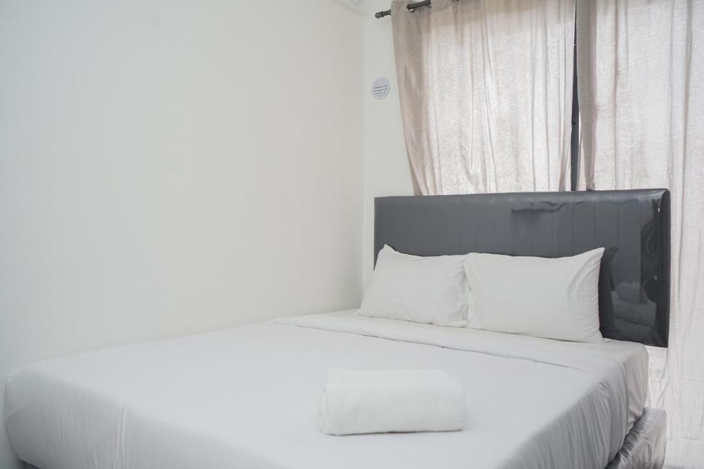 Fully Furnished with Tidy Design Studio at Sky House BSD Apartment By Travelio