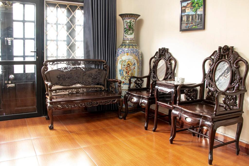 Ha Noi Cue Hub Hotel