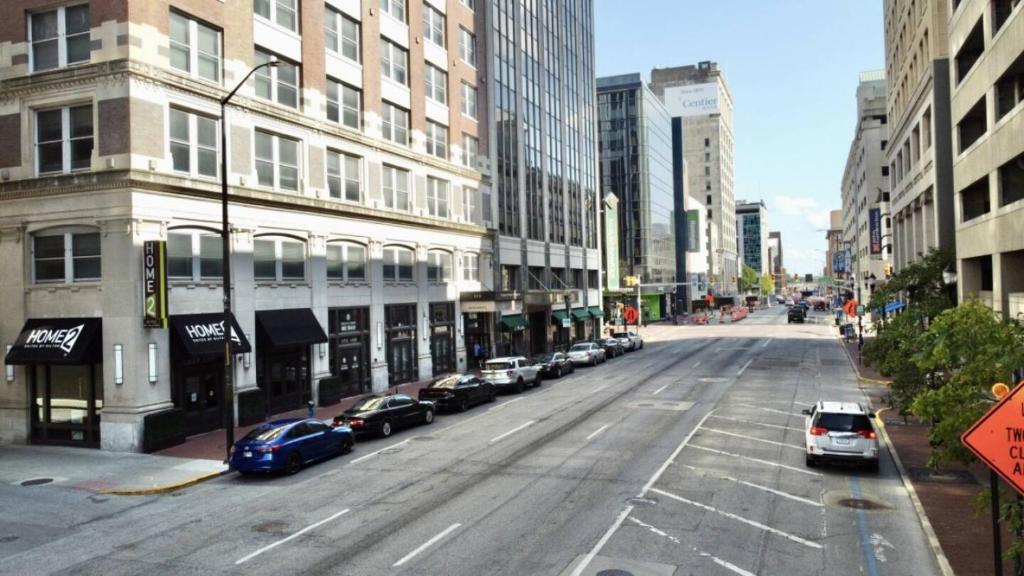 Downtown Indy City-View Retreat Walk to Stadiums, Dining & Events