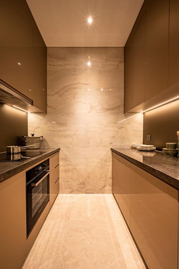 The Marq Three Bedroom- Free City Tour Package 29B Nguyen Dinh Chieu st