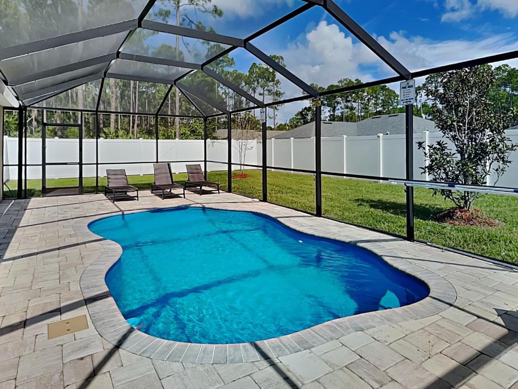 Manatee Manor image