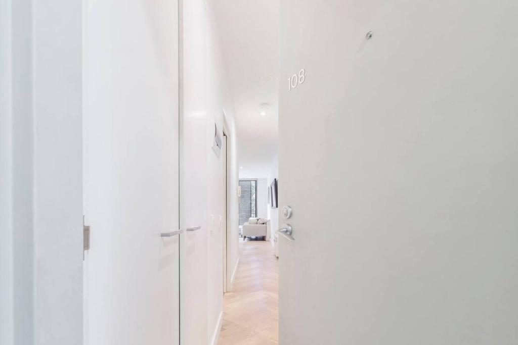 Casa 5min 2 MCG HuGE Patio BBQ Parking Netflix photo 2